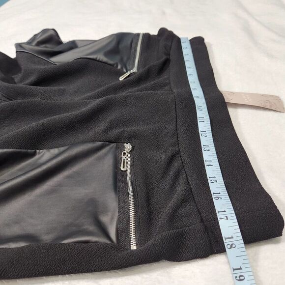 Emery Rose Shorts For Women Size 1XL Color Black Stretch With zippers Details B9 - Picture 7 of 11